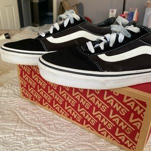 Black/ white Vans